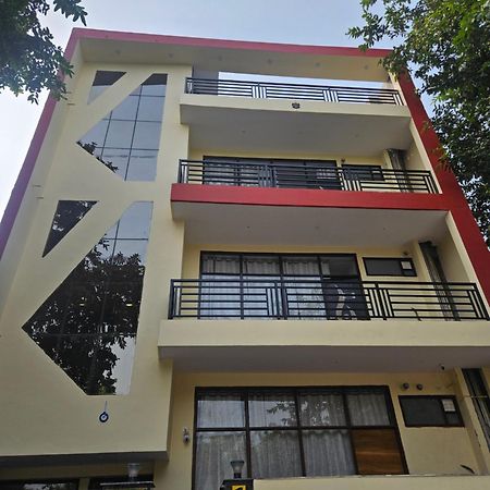Bed and Breakfast Ashirwaad 249 Greater Noida Esterno foto