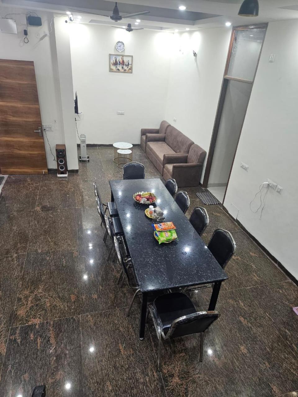 Bed and Breakfast Ashirwaad 249 Greater Noida Esterno foto