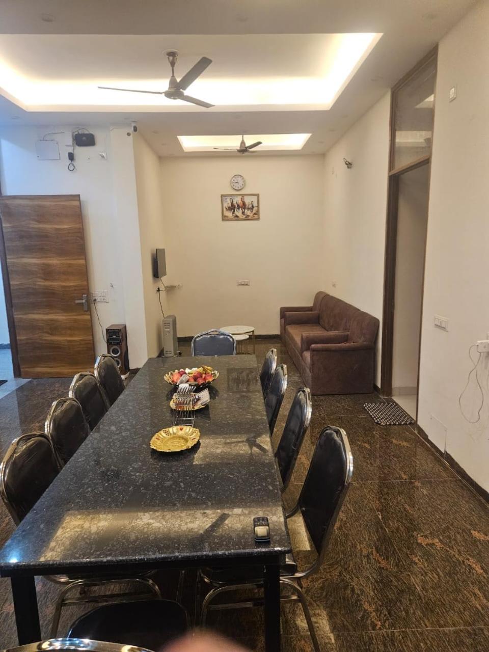 Bed and Breakfast Ashirwaad 249 Greater Noida Esterno foto