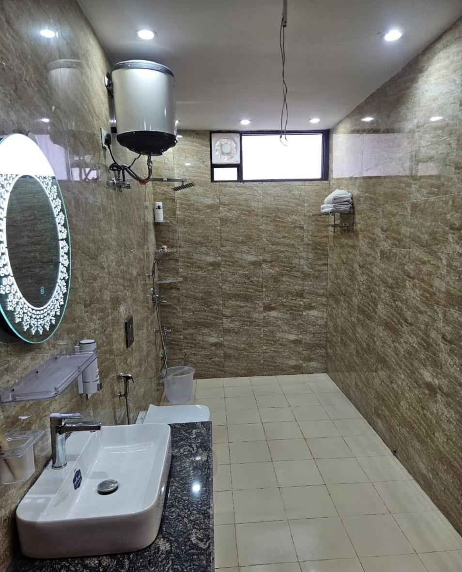 Bed and Breakfast Ashirwaad 249 Greater Noida Esterno foto